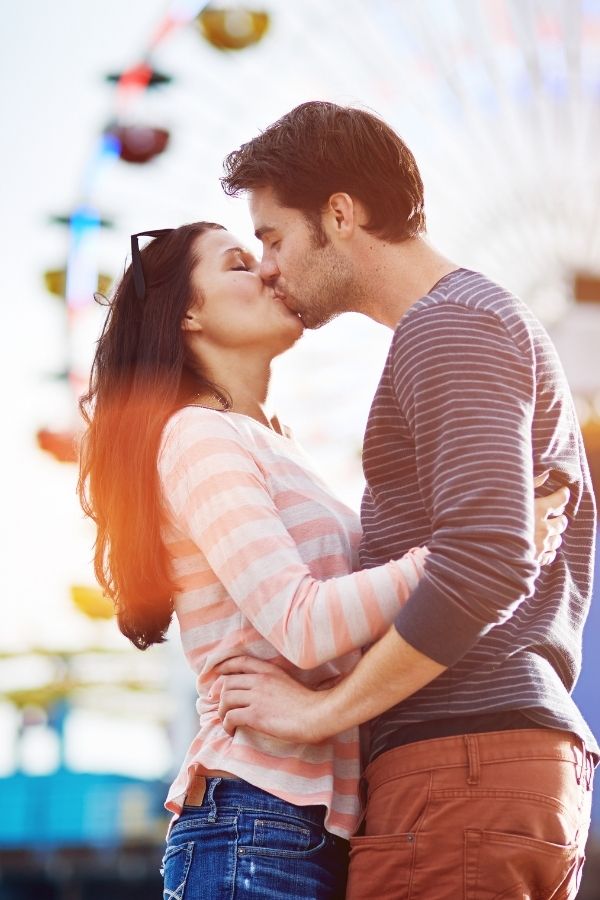 couples bucket list - go to an amusement park